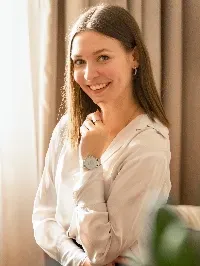 Tóth Laura