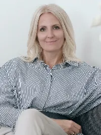 Tóth Mónika