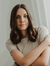 Radnóti Eszter