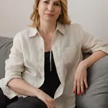 Dániel Dóra